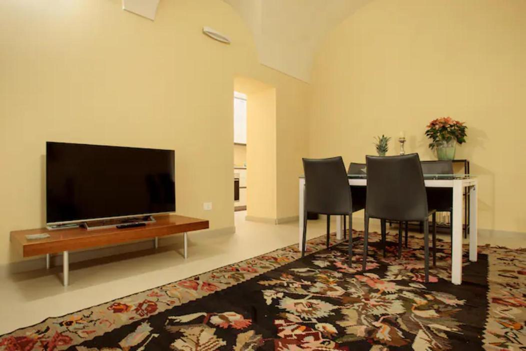 Charming Apartment In Parma/ Teatro Regio / Wifi المظهر الخارجي الصورة